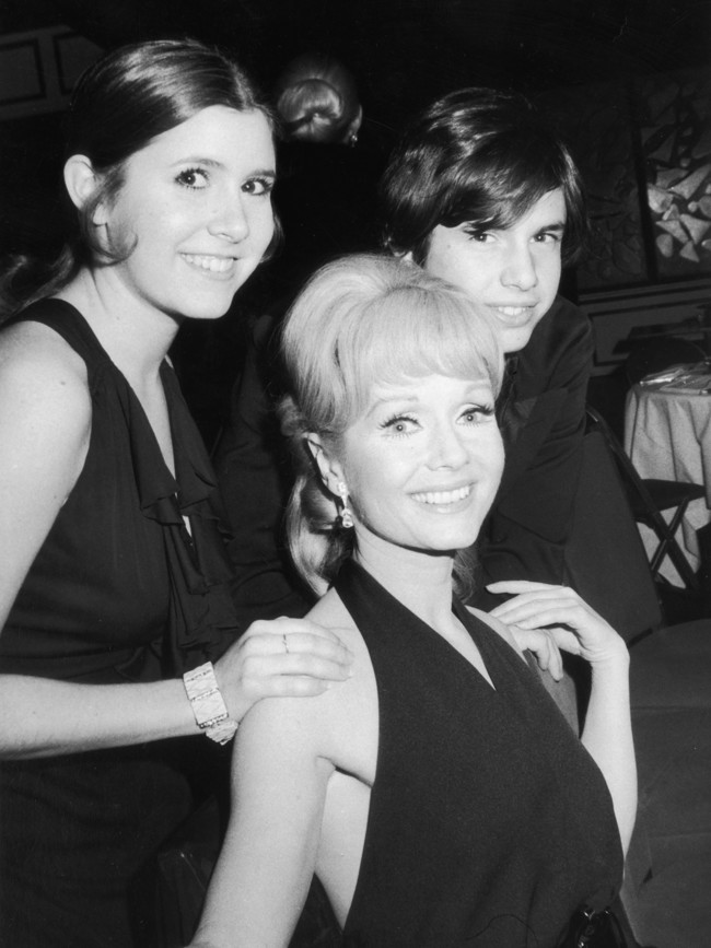 Carrie Fisher, Debbie Reynolds y Todd Fisher en 1972