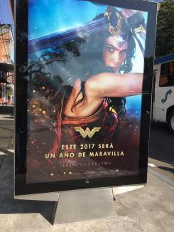 Póster de Wonder Woman visto en Mexico