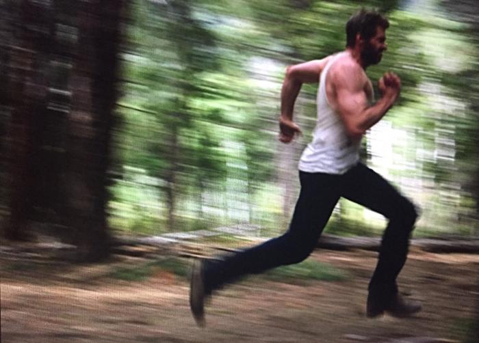 Wolverine a la carrera en una nueva imagen de Logan