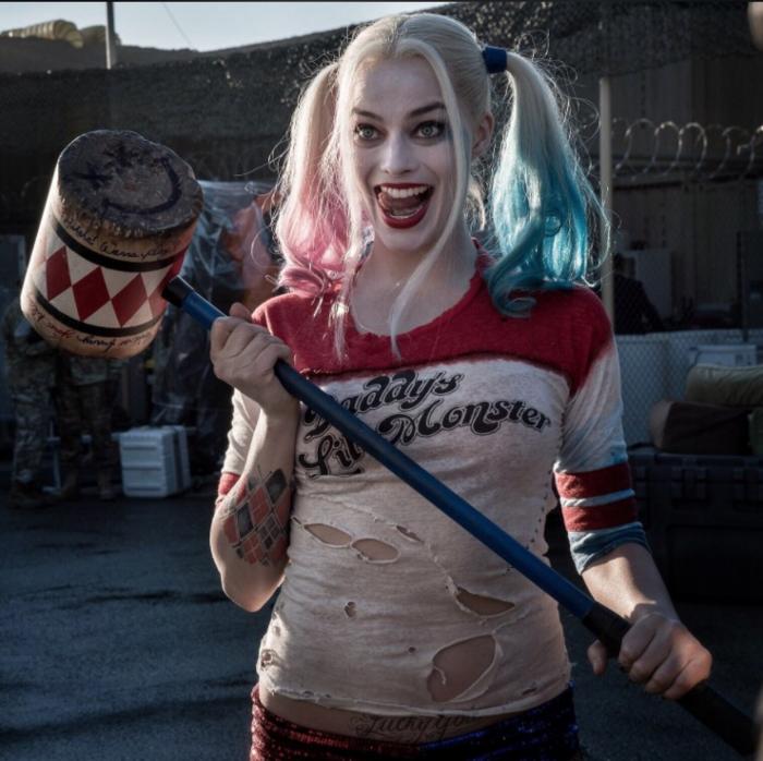 Imagen de Margot Robbie como Harley Quinn en el set de Escuadrón Suicida (2016)