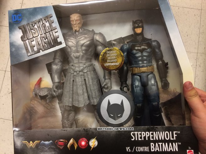 Juguete de Justice League (2017), Steppenwolf vs. Batman