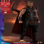 Figura de Thor en Thor: Ragnarok (2017) por Hot Toys