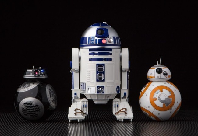 BB-9E, R2-D2 y BB-8