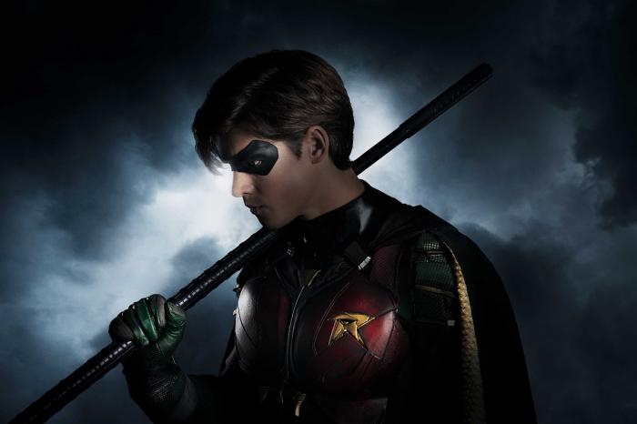 Imagen promocional de Brenton Thwaites como Robin en Titans (2018 - ?)