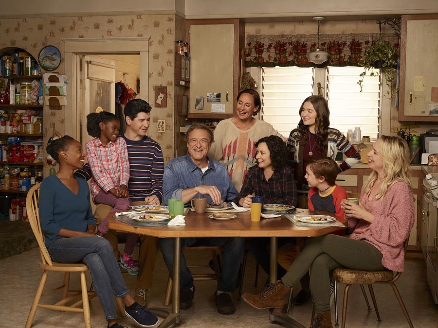 'Los Conner' demuestran que no necesitan a Roseanne y renuevan por una segunda temporada