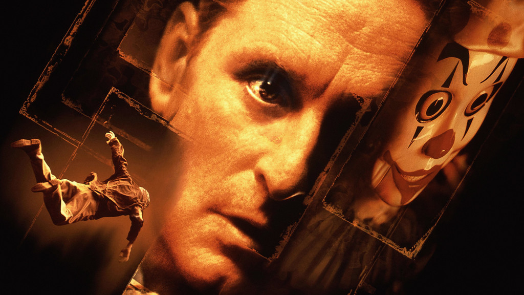 'The Game': David Fincher lleva al límite a Michael Douglas en este retorcido thriller que no estuvo a la altura de 'Seven'