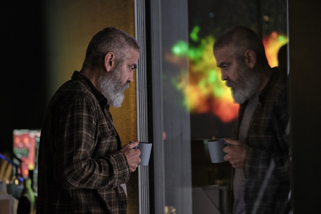 'Cielo de medianoche': Netflix lanza las primeras imágenes del nuevo drama espacial de George Clooney tras 'Gravity' 